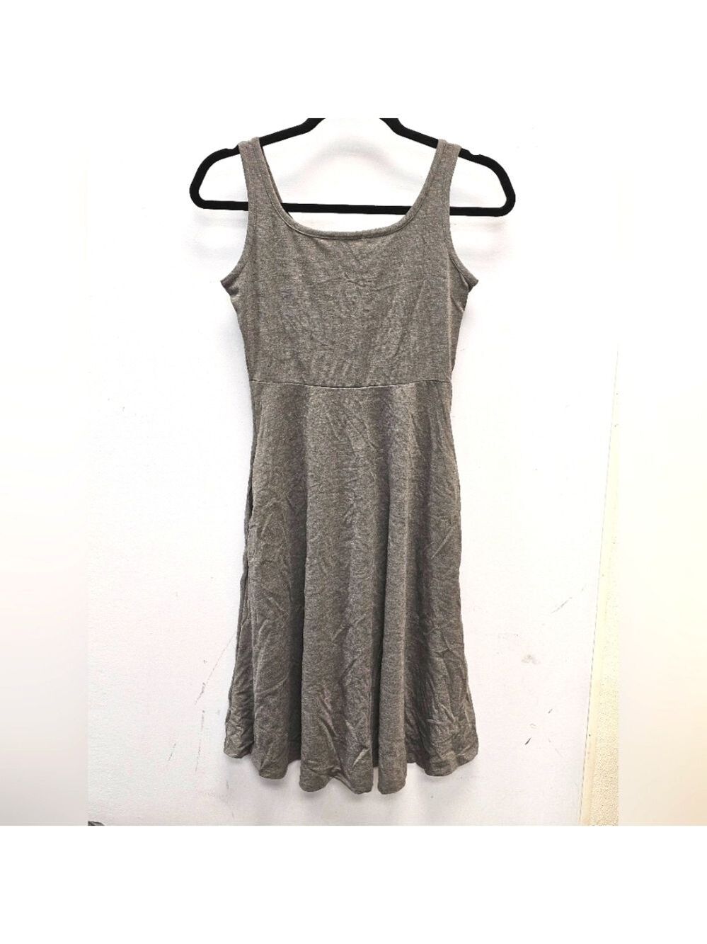 Olivia Rae Women’s Sleeveless Dress Size Small with pockets NWT